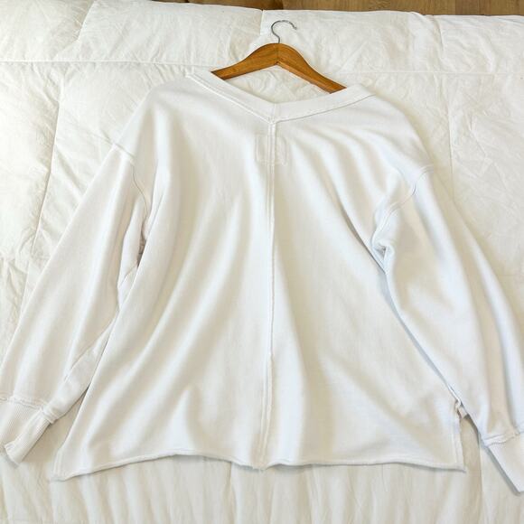 Aerie Wonder V-Neck Logo Sweatshirt White Pullover Oversized Cozy Loungewear M - Picture 5 of 5